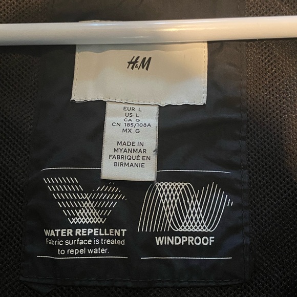 ‘H&M’ Men’s All Black Windbreaker Jacket. Size Men’s US L. - Picture 4 of 9